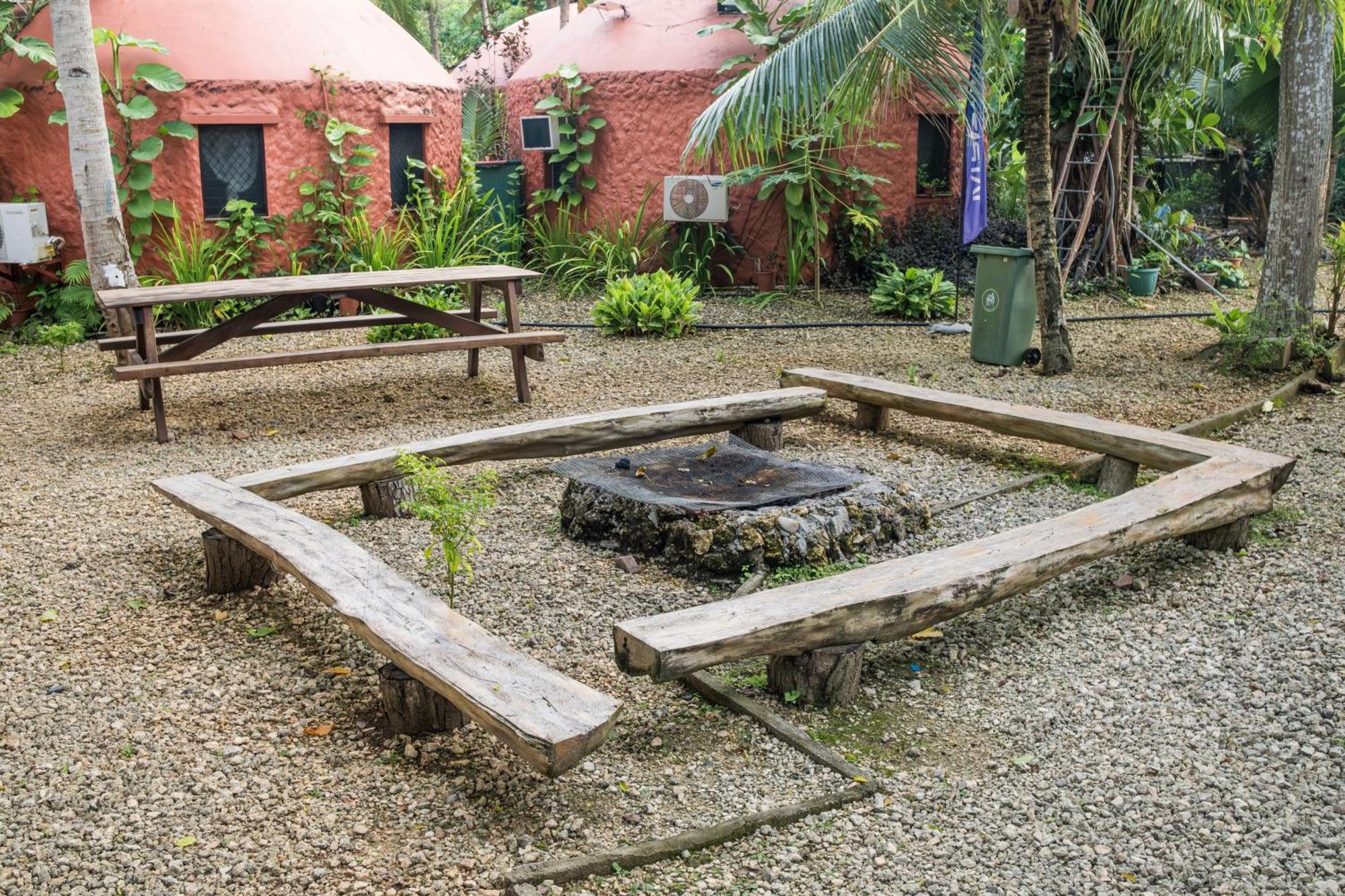 Panglao Chocolate Hills Hostel Exteriör bild