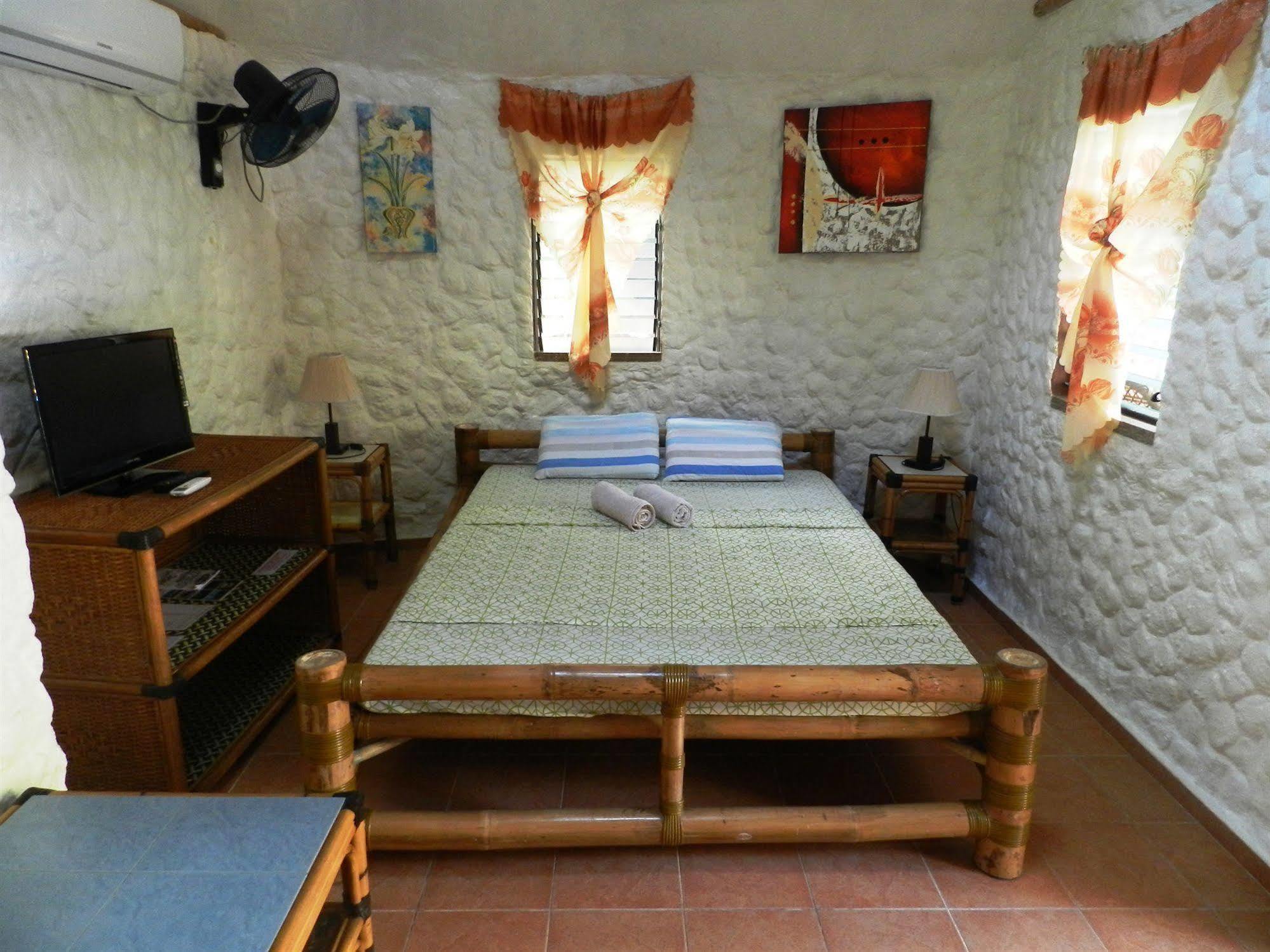 Panglao Chocolate Hills Hostel Exteriör bild